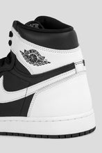 Load image into Gallery viewer, Air Jordan 1 Retro High OG &#39;Black &amp; White&#39;
