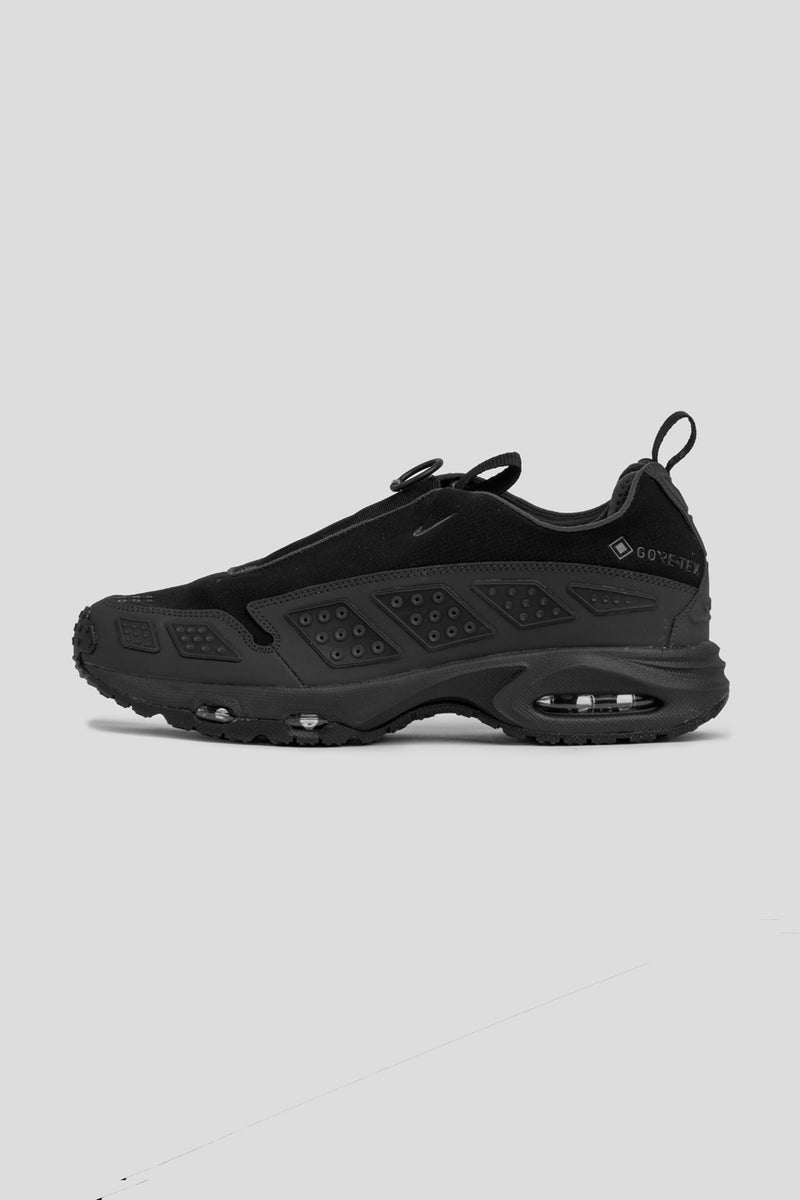 NIKE WMNS AIR MAX SNDR GORE-TEXブラック 27.5 Women's Nike Air Max SNDR GORE-TEX 'Black & Dark Smoke Grey