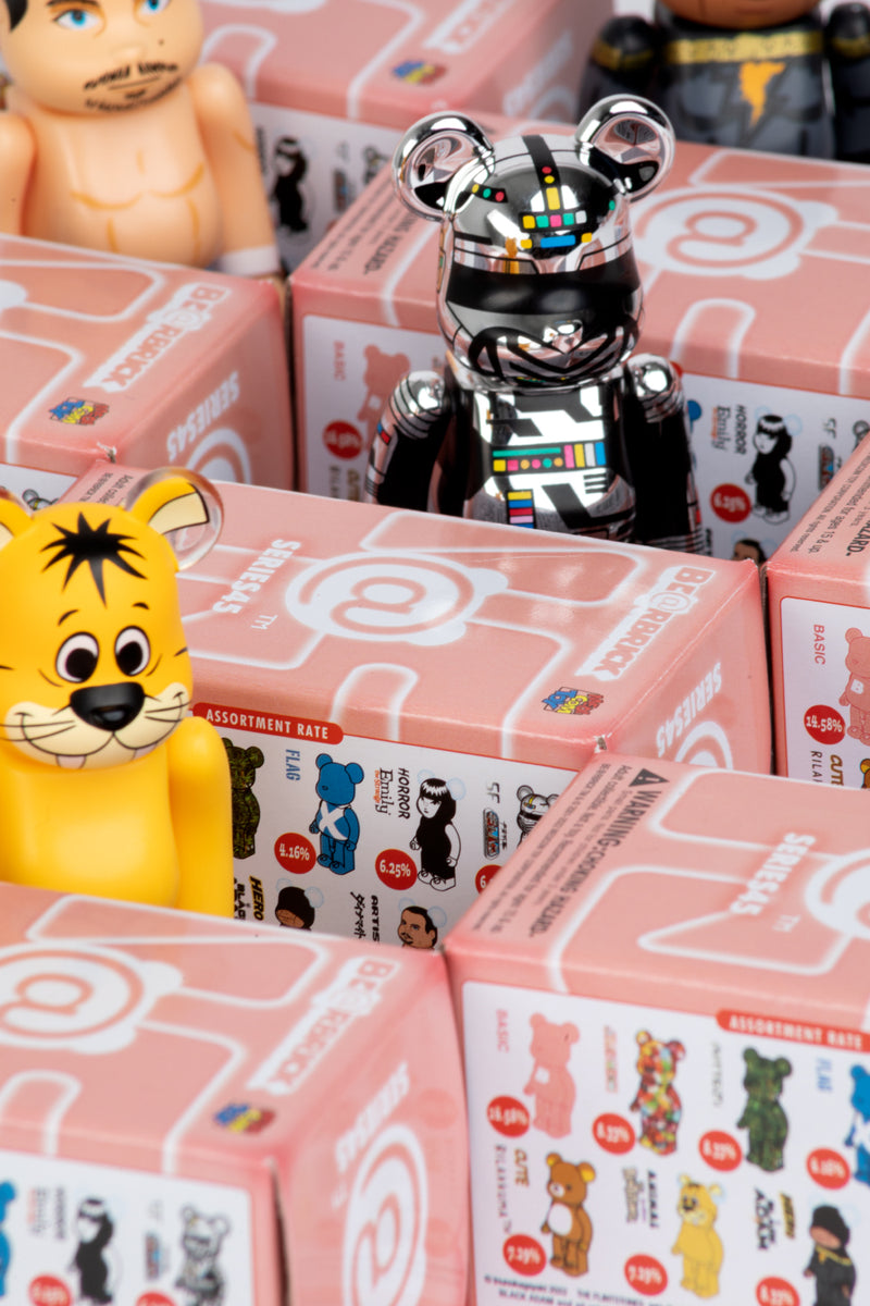 MEDICOM TOY - 新品 BE@RBRICK SERIES 45 1BOX Medicom Toy Bearbrick Series 45 Blind Box – Foosh