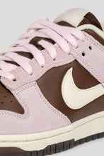 Load image into Gallery viewer, Women&#39;s Dunk Low &#39;Cacao Wow &amp; Pink Foam&#39;