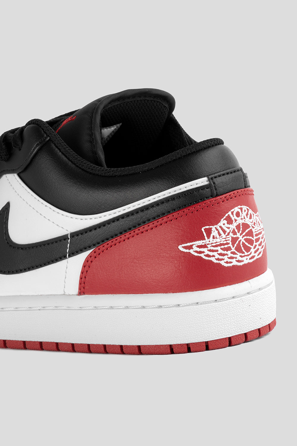 Air Jordan 1 Low 'White / Black / Varsity Red' - 553558-161 – Foosh