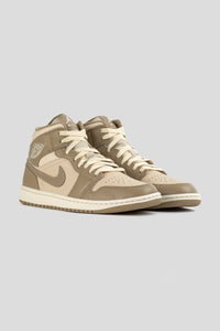 Air Jordan 1 Mid 'Legend Light Brown'