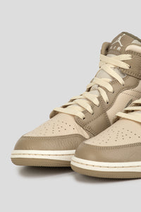 Air Jordan 1 Mid 'Legend Light Brown'