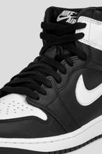 Load image into Gallery viewer, Air Jordan 1 Retro High OG &#39;Black &amp; White&#39;