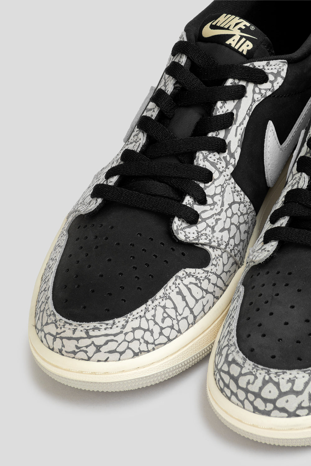 Air Jordan 1 Retro Low OG 'Black Cement' - CZ0790-001 – Foosh