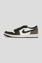 Load image into Gallery viewer, Air Jordan 1 Retro Low OG GS &#39;Mocha&#39;