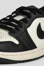 Load image into Gallery viewer, Air Jordan 1 Retro Low OG GS &#39;Mocha&#39;