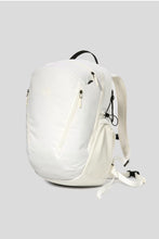 Load image into Gallery viewer, Mantis 26 Backpack &#39;Arctic Silk&#39;