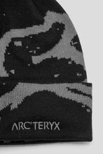 Load image into Gallery viewer, Grotto Toque 'Black / Void'