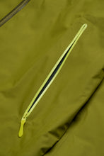 Load image into Gallery viewer, Beta SL Jacket ‘Olive Moss / Euphoria’