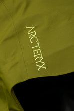 Load image into Gallery viewer, Beta SL Jacket ‘Olive Moss / Euphoria’