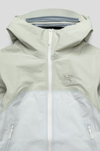 Load image into Gallery viewer, Women's Beta Jacket 'Sea Salt / Arctic Silk'