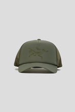 Load image into Gallery viewer, Bird Trucker Curved Hat &#39;Forage / Tatsu&#39;