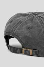 Cargar imagen en el visor de la galería, Gorra Sephira de 6 paneles 'Negro Lavado'