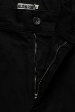 Load image into Gallery viewer, Held in Form Irimi Pleated Big Shorts 'Shadow'