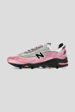 Load image into Gallery viewer, Women's M1000U 'Pink Taffy'