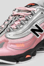 Load image into Gallery viewer, Women's M1000U 'Pink Taffy'