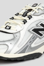 Load image into Gallery viewer, U204LSWD 'Silver Metallic / Black'