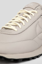 Load image into Gallery viewer, Daybreak SP &#39;Moon Particle &amp; Light Bone&#39;