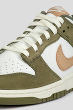 Load image into Gallery viewer, Dunk Low Retro PRM &#39;Medium Olive / Hemp&#39;