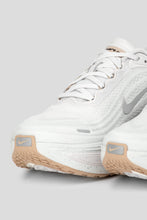 Load image into Gallery viewer, Vomero Plus Speckle &#39;Vast Grey&#39;