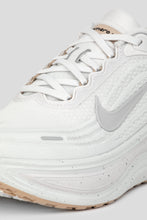 Load image into Gallery viewer, Vomero Plus Speckle &#39;Vast Grey&#39;