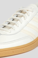 Load image into Gallery viewer, Handball Spezial 'Chalk White'