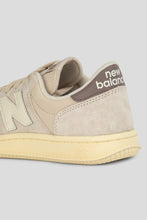 Load image into Gallery viewer, T500 'Bisque / Linen'