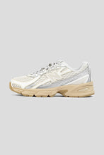 Load image into Gallery viewer, Women's 740 'Linen'