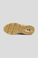 Load image into Gallery viewer, Women's 740 'Linen'