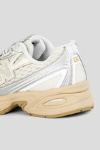 Load image into Gallery viewer, Women's 740 'Linen'