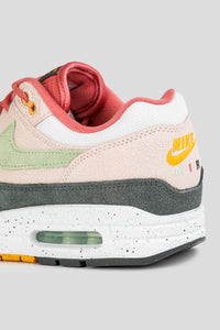 Air Max 1 'Light Soft Pink'