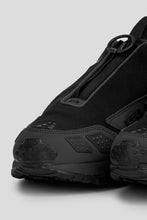 Load image into Gallery viewer, Women&#39;s Air Max SNDR Gore-Tex® &#39;Black &amp; Dark Smoke Grey&#39;