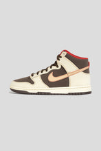 Load image into Gallery viewer, Dunk High Retro SE &#39;Baroque Brown&#39;