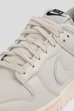 Load image into Gallery viewer, Dunk Low Retro PRM &#39;Light Orewood Brown&#39;