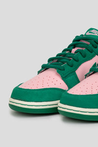 Dunk Low Retro SE 'Medium Soft Pink & Malachite'