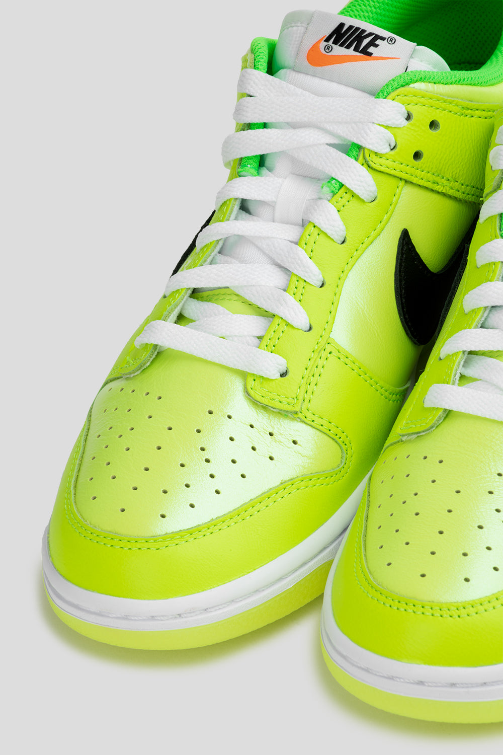 Nike Dunk Low SE 'Volt' - FJ4610-702 – Foosh