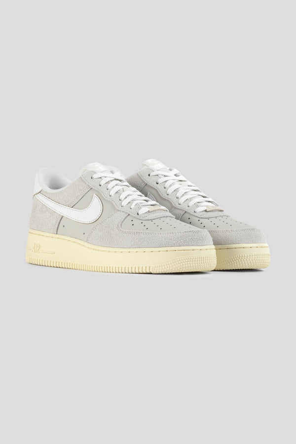 Air Force 1 '07 LX 'Summit White & Light Bone'