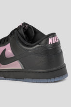 Load image into Gallery viewer, Dunk Low Retro PRM &#39;Black &amp; Pink Rise&#39;