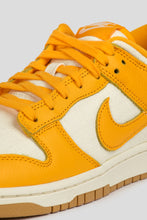 Load image into Gallery viewer, Dunk Low Retro PRM &#39;University Gold&#39;