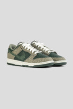 Load image into Gallery viewer, Dunk Low Retro PRM &#39;Vintage Green &amp; Dark Stucco