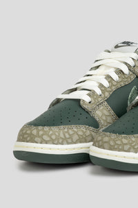 Dunk Low Retro PRM 'Vintage Green & Dark Stucco