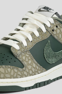 Dunk Low Retro PRM 'Vintage Green & Dark Stucco