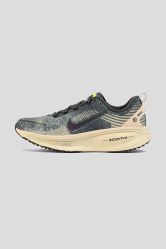 Vomero 18 'Oatmeal / Anthracite'