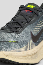 Load image into Gallery viewer, Vomero 18 'Oatmeal / Anthracite'