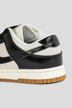 Load image into Gallery viewer, Women&#39;s Dunk Low LX &#39;Black &amp; Phantom&#39;