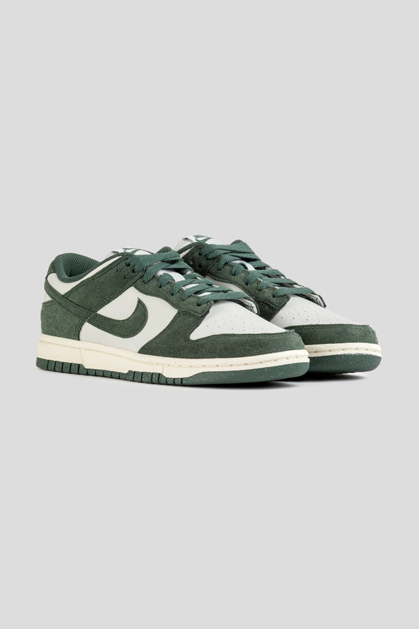 Women's Dunk Low 'Vintage Green'