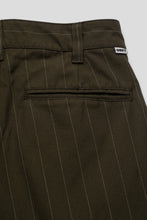 Load image into Gallery viewer, Dean Stripe Pleated Pant