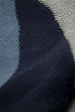 Load image into Gallery viewer, Raglan Crew Neck Sweater