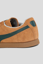 Load image into Gallery viewer, Brasil 'Melted Caramel / Green Terrain'